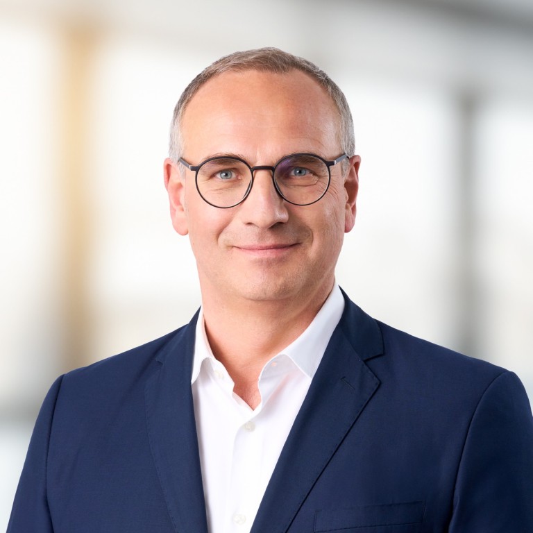 Dr. Egbert Laege